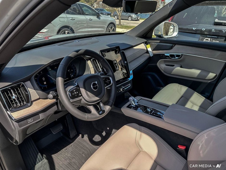 2025 Volvo XC90 Plus Bright Theme-13