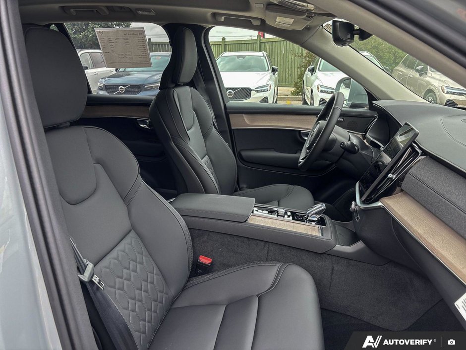 2026 Volvo XC90 Plus Bright Theme-20