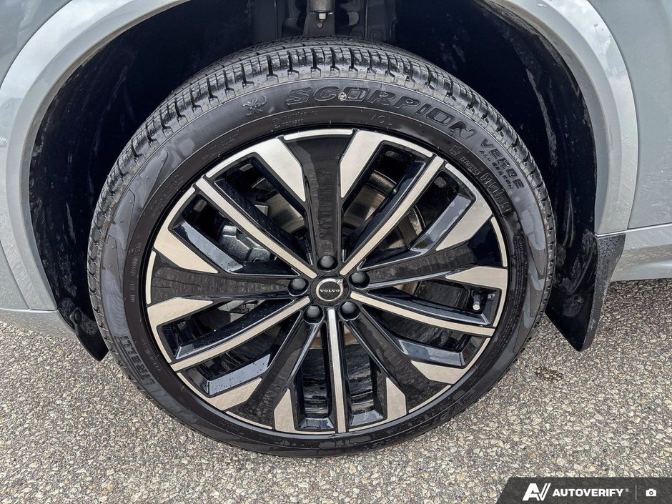 2026 Volvo XC90 Plus Bright Theme-9