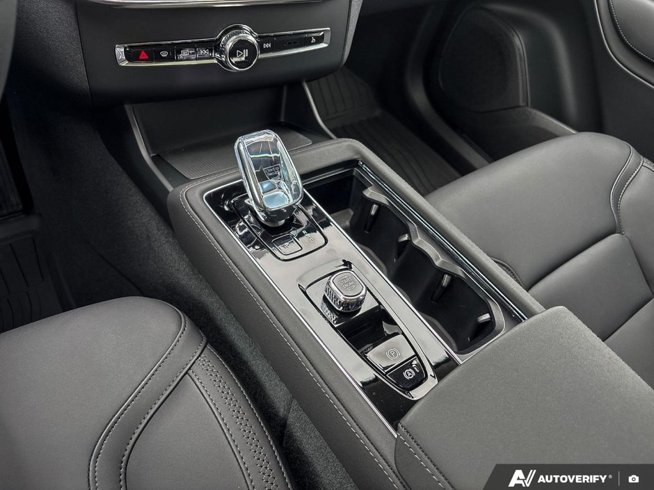 2026 Volvo XC90 Plus Bright Theme-16