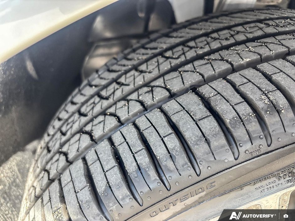 2026 Volvo XC90 Ultra Bright Theme-10