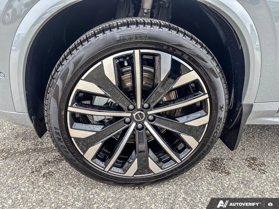 2026 Volvo XC90 Plus Dark Theme-8