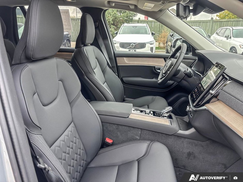 2026 Volvo XC90 Plus Dark Theme-22