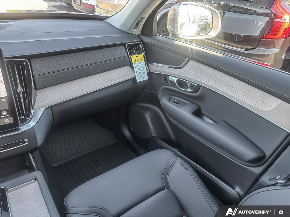 2026 Volvo XC90 Core Bright Theme-25