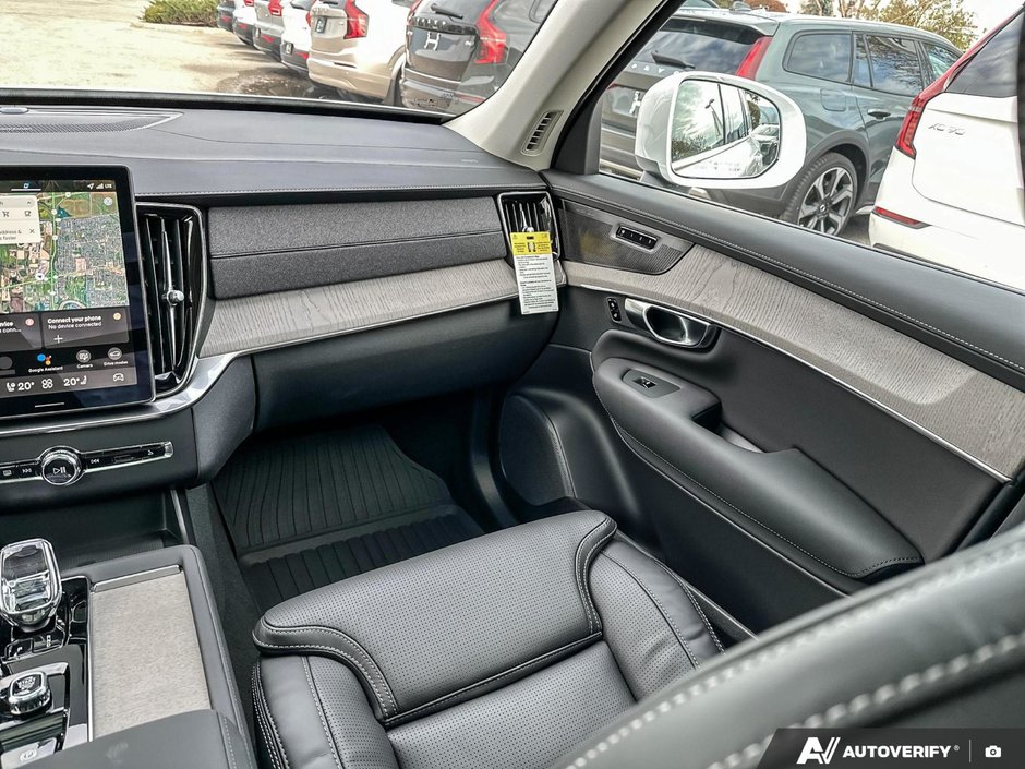 2026 Volvo XC90 Ultra Bright Theme-25