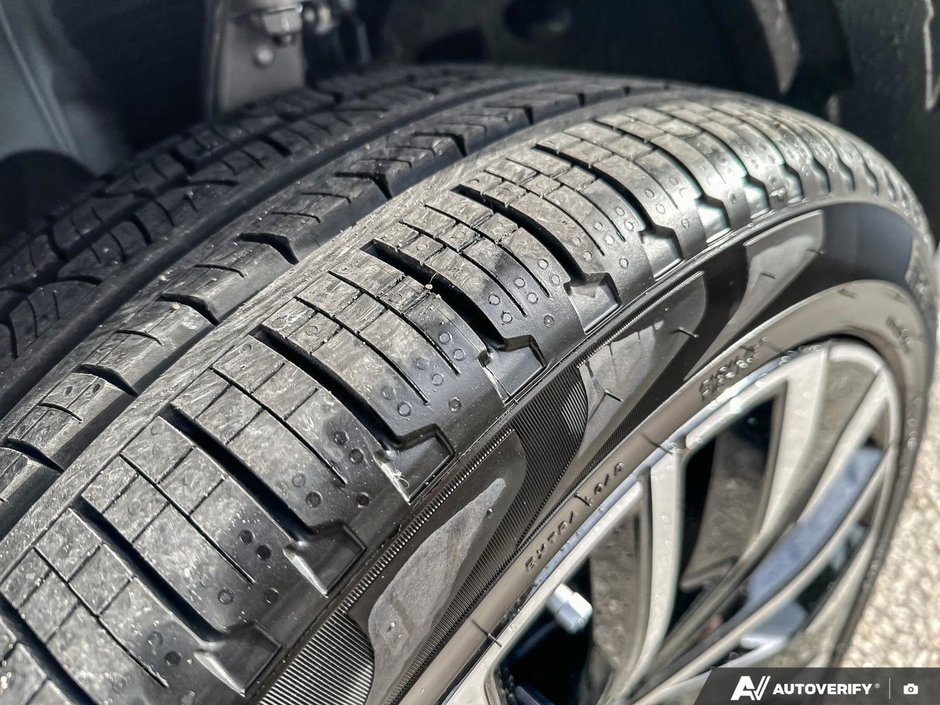 2026 Volvo XC90 Ultra Bright Theme-10