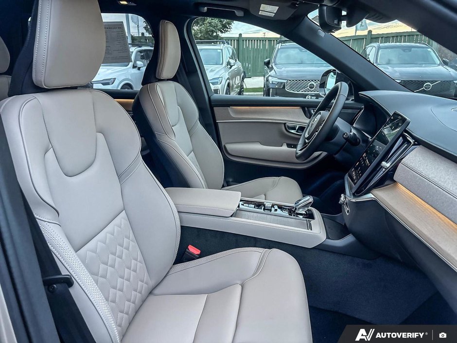 2026 Volvo XC90 Plus Dark Theme-22