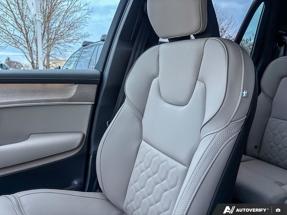 2026 Volvo XC90 Plus Dark Theme-20