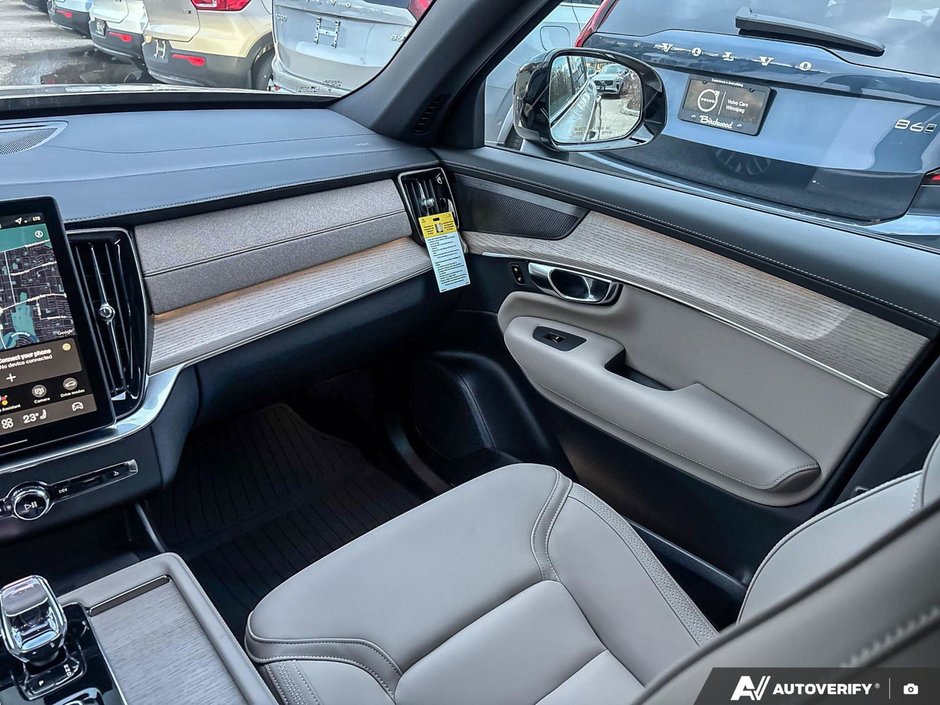 2026 Volvo XC90 Plus Dark Theme-25