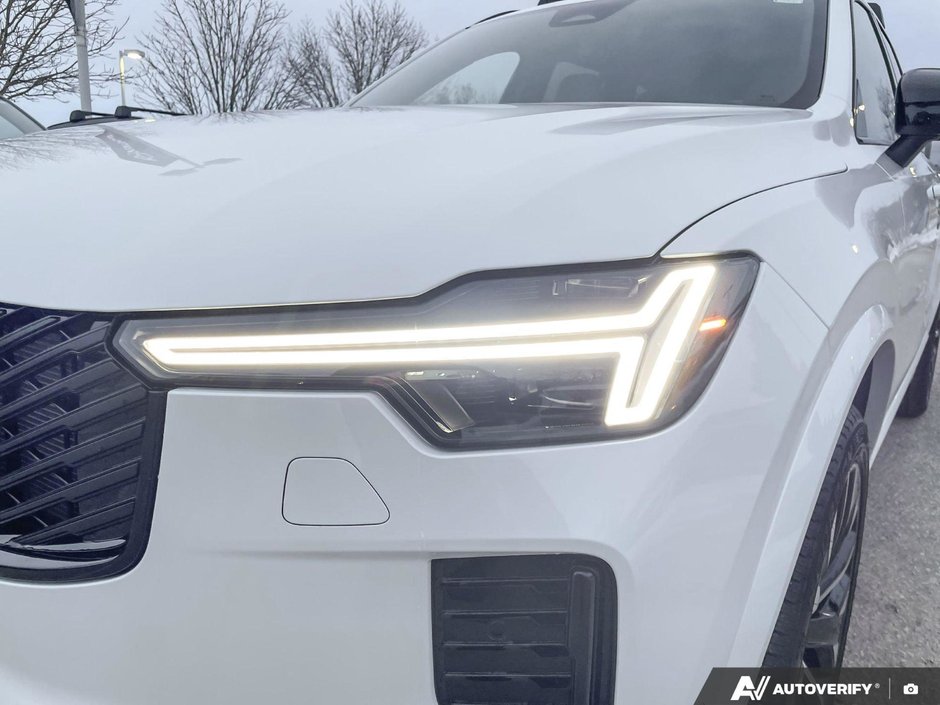 2026 Volvo XC90 Plus Dark Theme-10