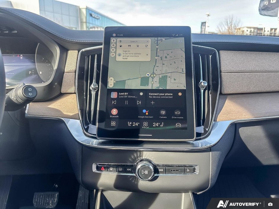 2026 Volvo XC90 Plus Dark Theme-18