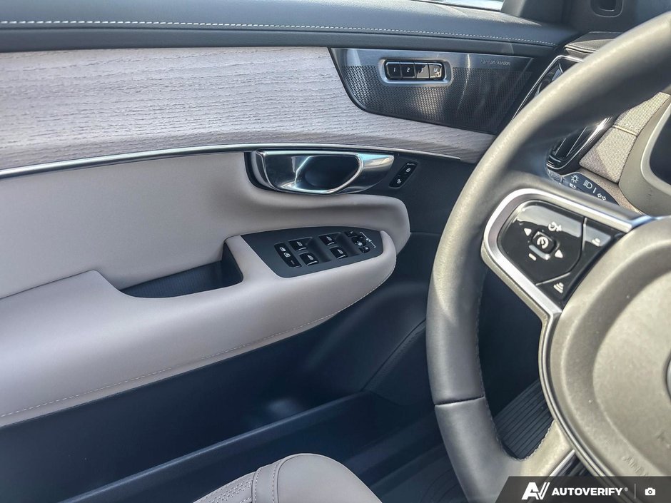 2026 Volvo XC90 Plus Dark Theme-16