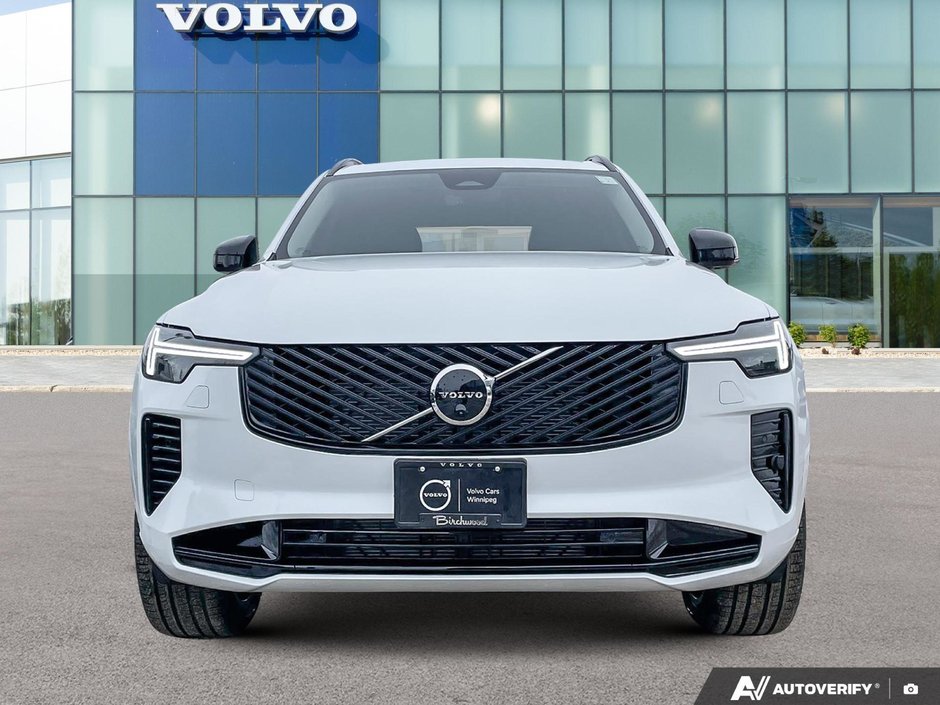 2026 Volvo XC90 Plus Dark Theme-5
