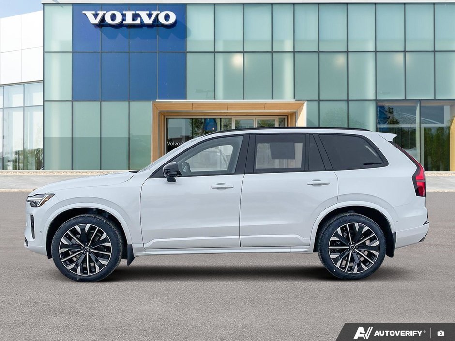 2026 Volvo XC90 Plus Dark Theme-2