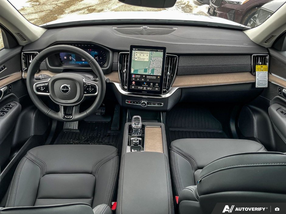 2026 Volvo XC90 Plus Dark Theme-24