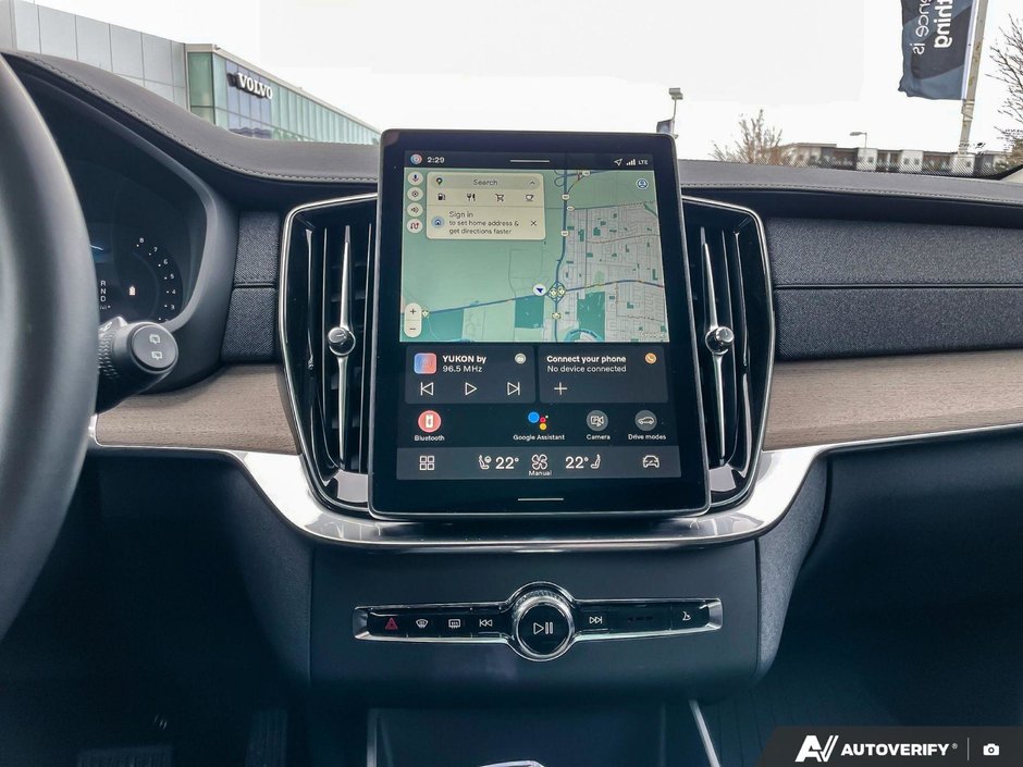 2026 Volvo XC90 Plus Dark Theme-18