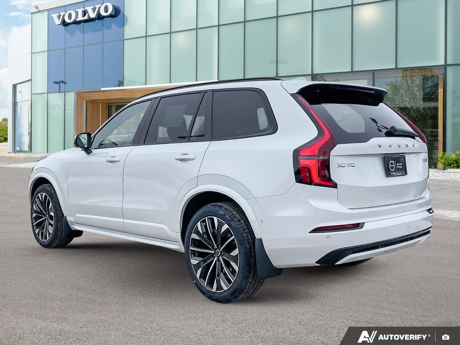 2026 Volvo XC90 Plus Dark Theme-3