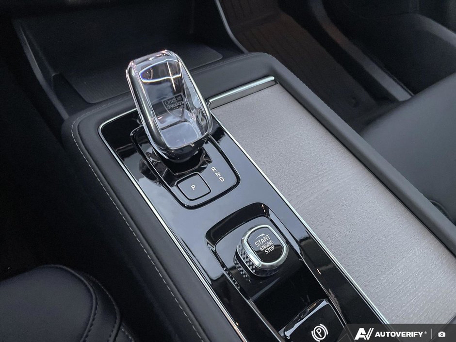 2026 Volvo XC90 Plus Dark Theme-17