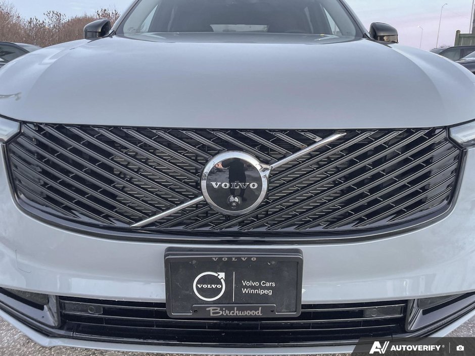 2026 Volvo XC90 Plus Dark Theme-6