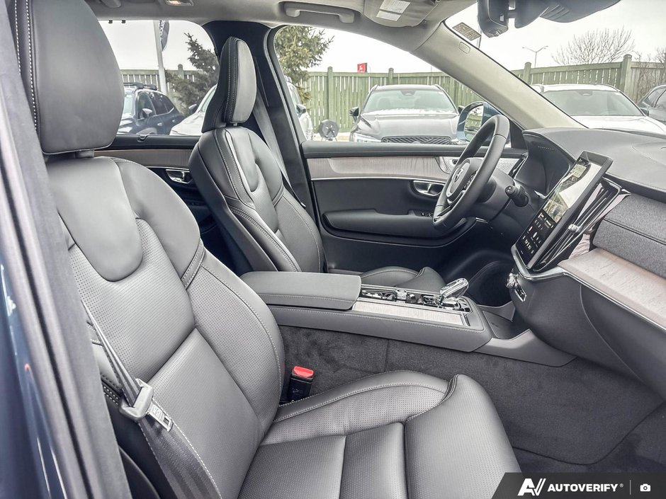 2026 Volvo XC90 Ultra Bright Theme-21