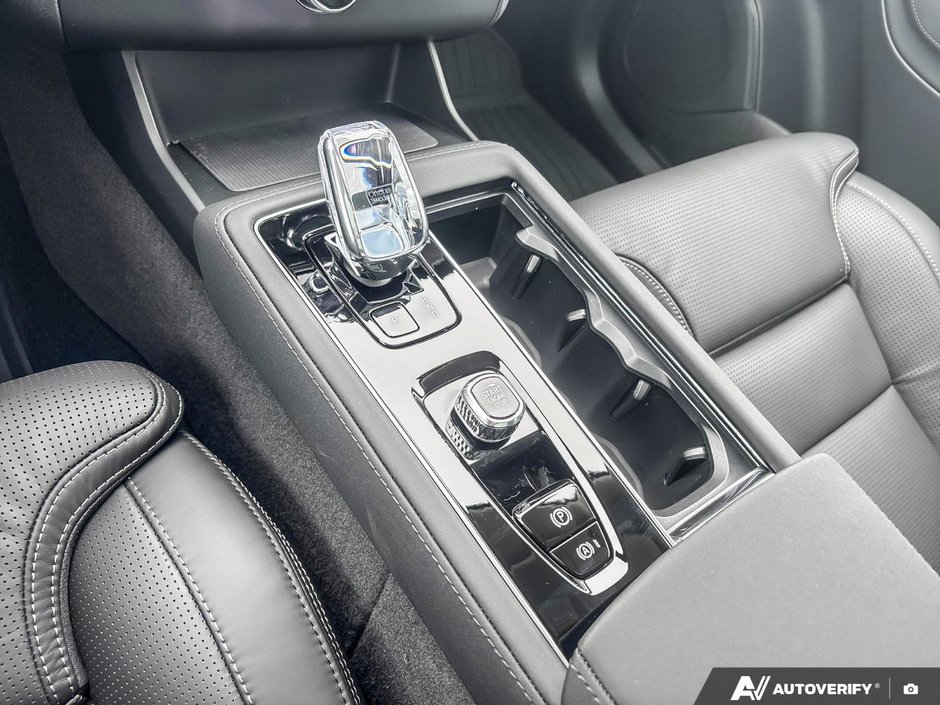 2026 Volvo XC90 Ultra Bright Theme-17