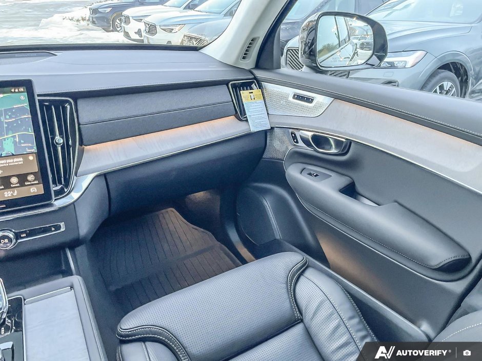 2026 Volvo XC90 Ultra Dark Theme-25