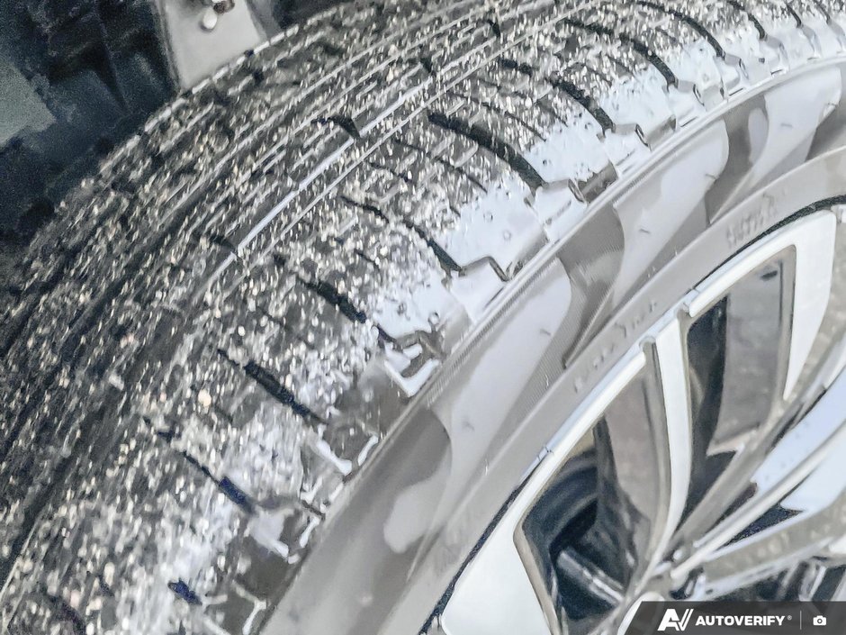 2026 Volvo XC90 Ultra Dark Theme-10