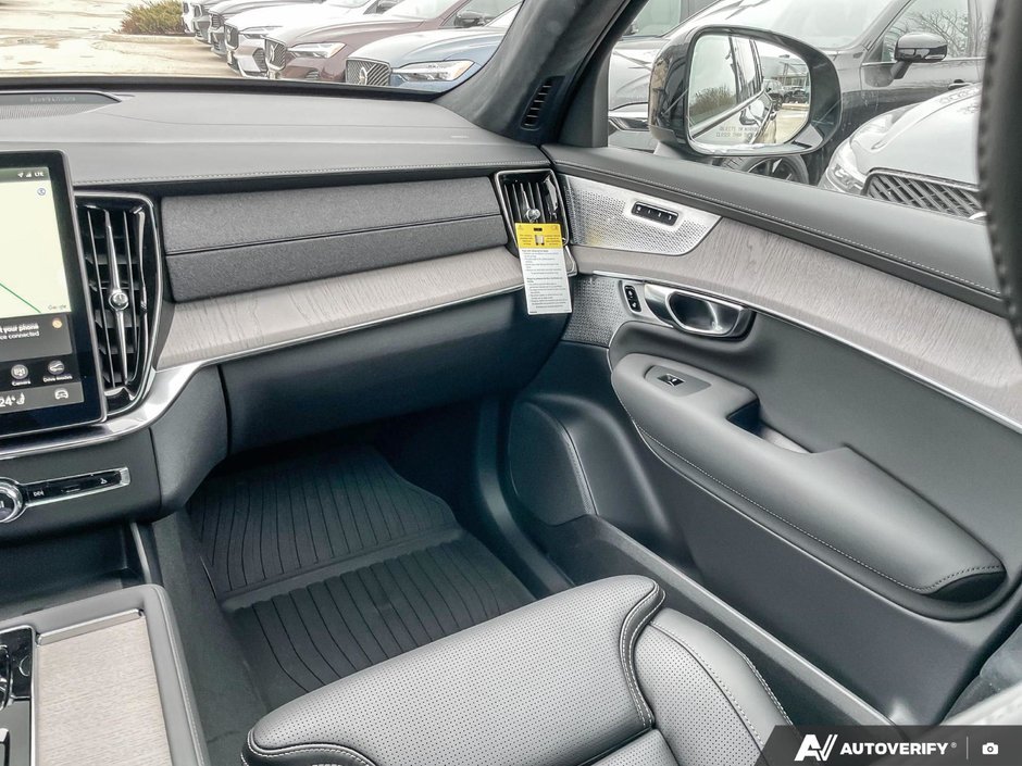 2026 Volvo XC90 Ultra Dark Theme-25