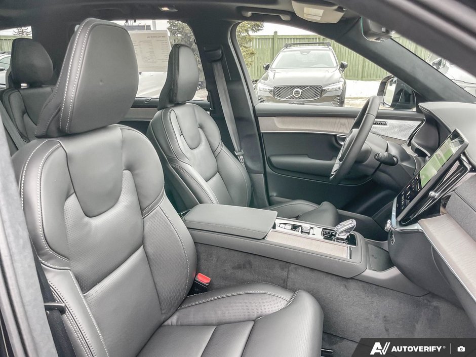 2026 Volvo XC90 Ultra Dark Theme-22