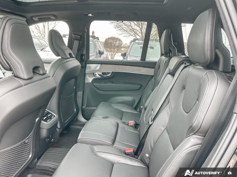 2026 Volvo XC90 Ultra Dark Theme-23