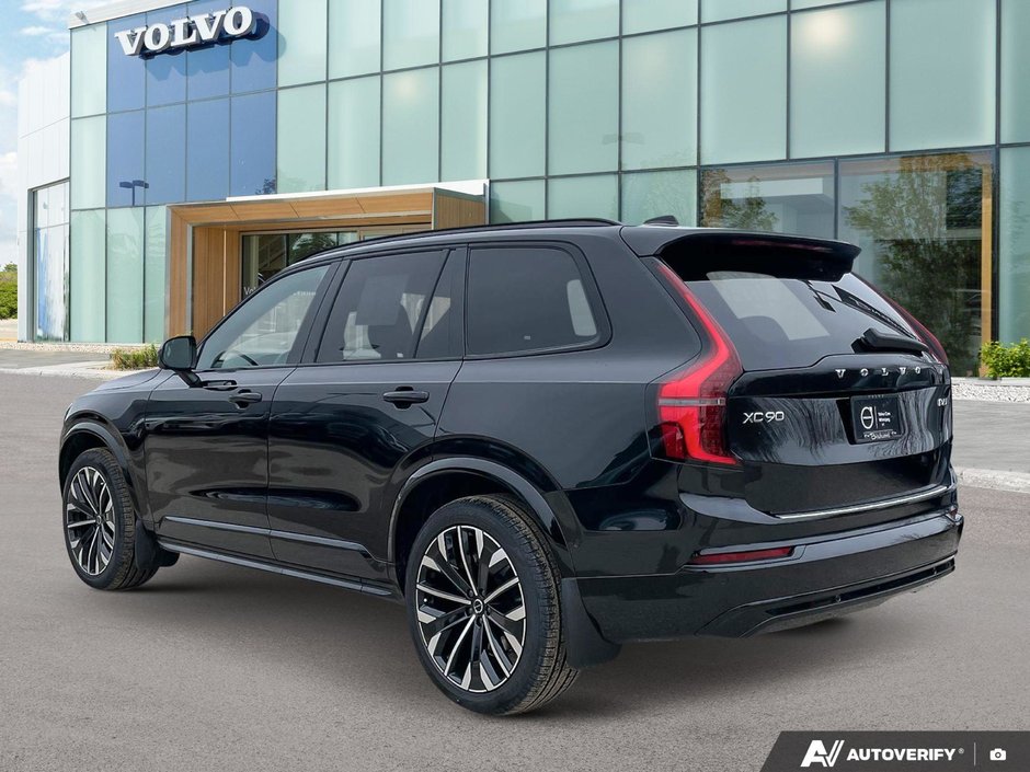 2026 Volvo XC90 Ultra Dark Theme-3