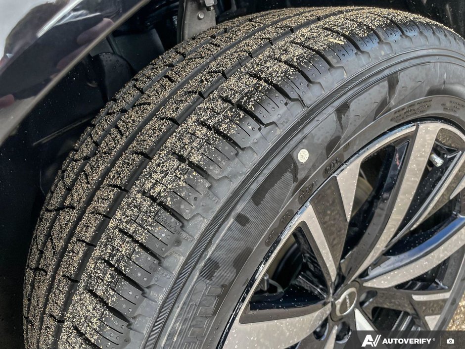 2026 Volvo XC90 Core Bright Theme-9