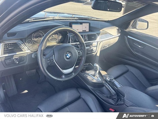 2018 BMW 3 Series 330i xDrive-12