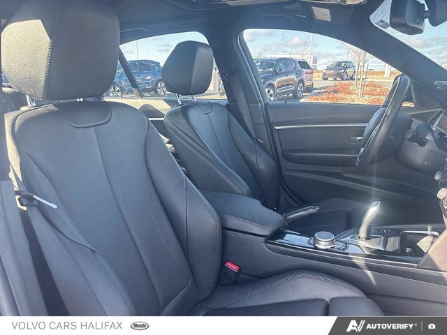 2018 BMW 3 Series 330i xDrive-21