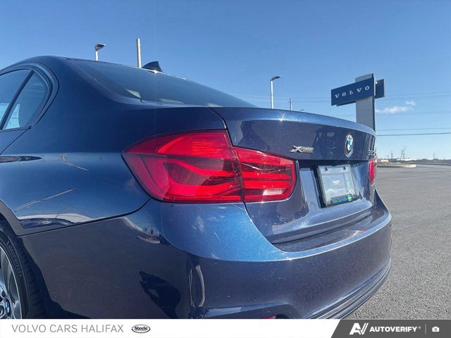 2018 BMW 3 Series 330i xDrive-10