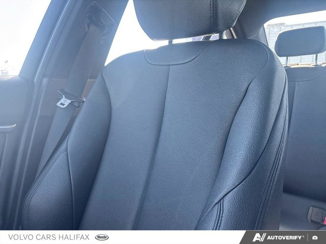 2018 BMW 3 Series 330i xDrive-19