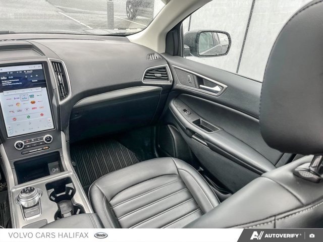 2022 Ford Edge SEL-22