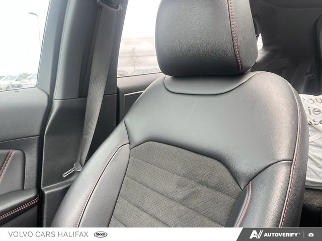 2024 Ford Edge ST Line-19