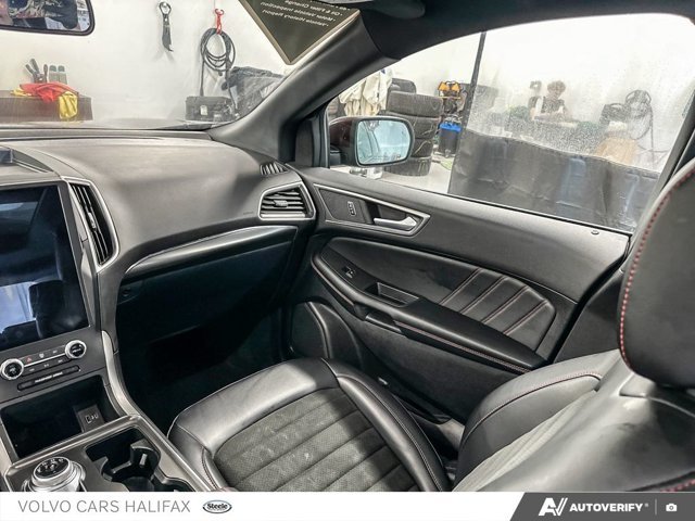 Ford Edge ST Line 2024-23
