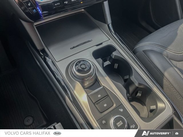 2022 Ford Explorer ST-16