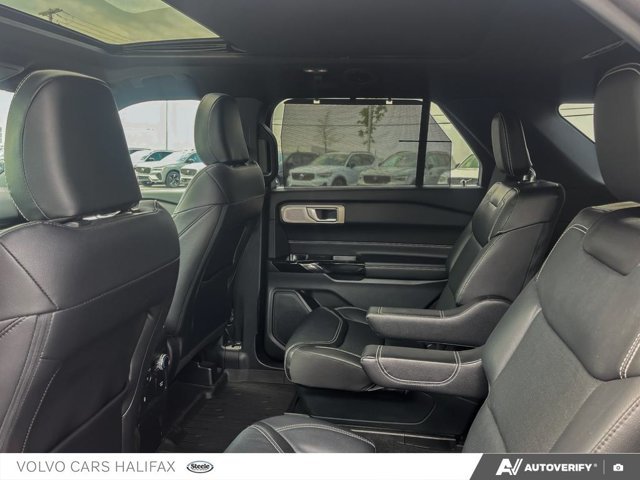 2022 Ford Explorer ST-21