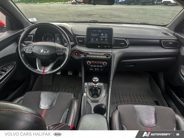 2019 Hyundai Veloster Turbo-22