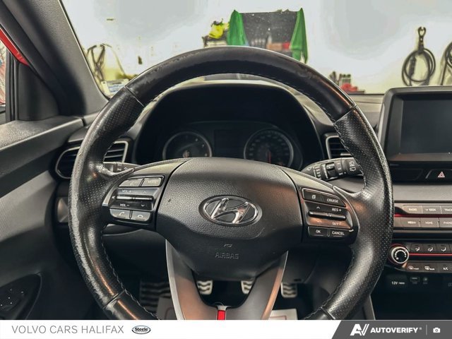 2019 Hyundai Veloster Turbo-13