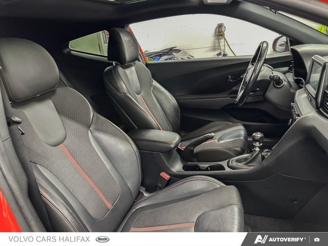 2019 Hyundai Veloster Turbo-21