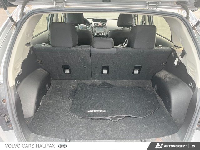 2016 Subaru Impreza 2.0i-10