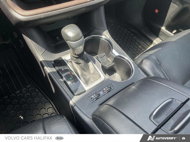 2015 Toyota Highlander Limited-16