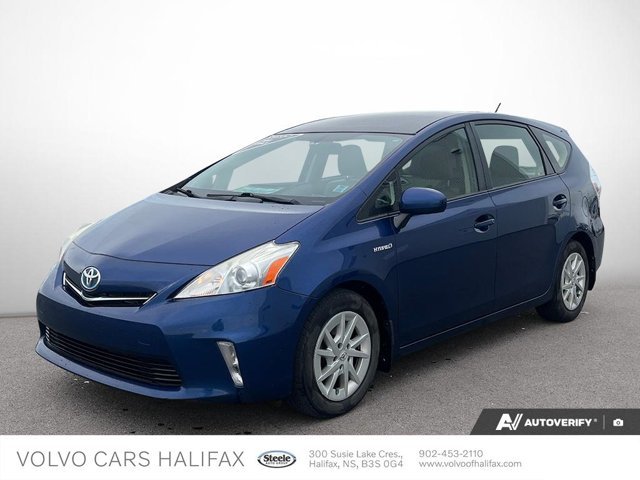 Toyota Prius v BASE 2012-0
