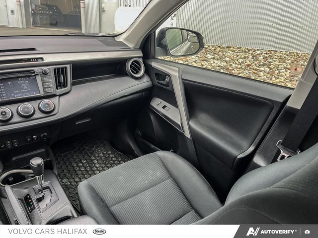 2018 Toyota RAV4 LE-22