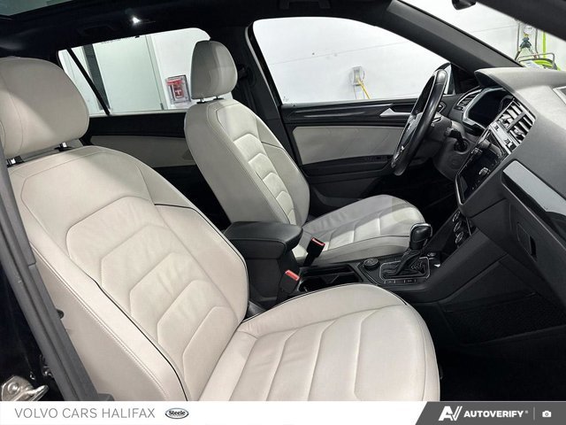 2021 Volkswagen Tiguan Highline-21