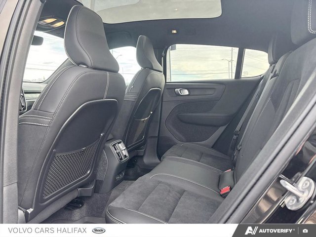 2025 Volvo EC40 Ultra Black Edition-22